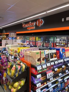 Estación de Servicio Gil - secciones tienda carrefour express en Matarraña